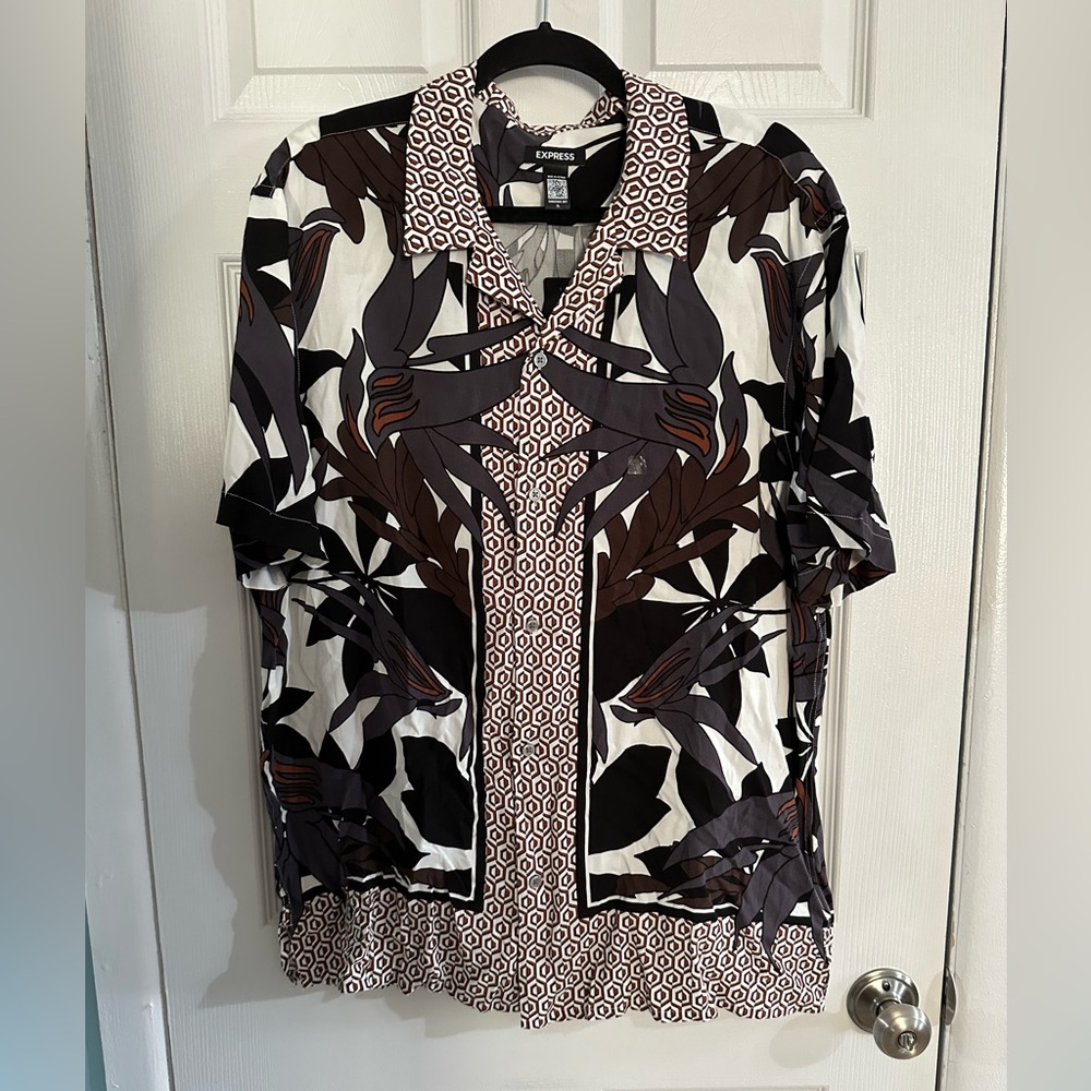 Men’s short sleeve button down